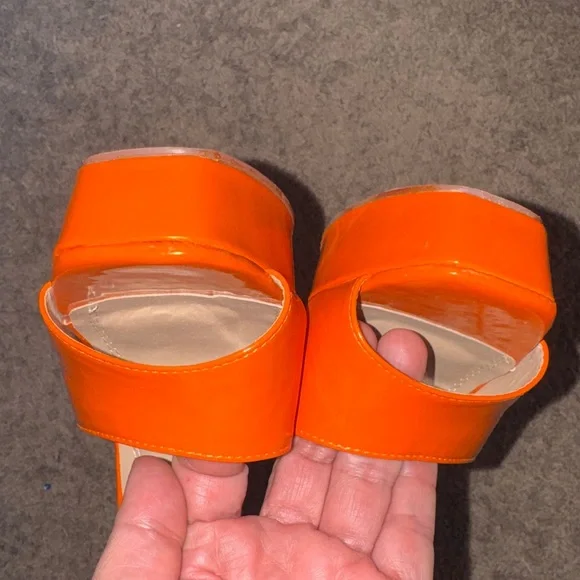 Chase + Chloe Orange Platform Mule Heels Size 5.5 - Picture 10 of 12